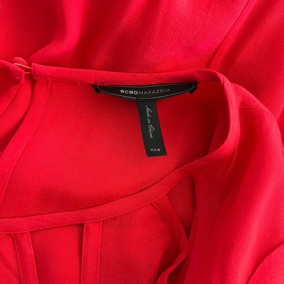 BCBGMaxAzria “Emmalise” Keyhole Shift Red Dress - Picture 11 of 11